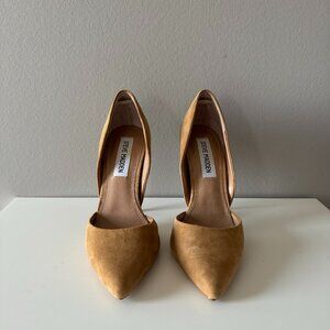 Steve Madden Tan Pumps size 6